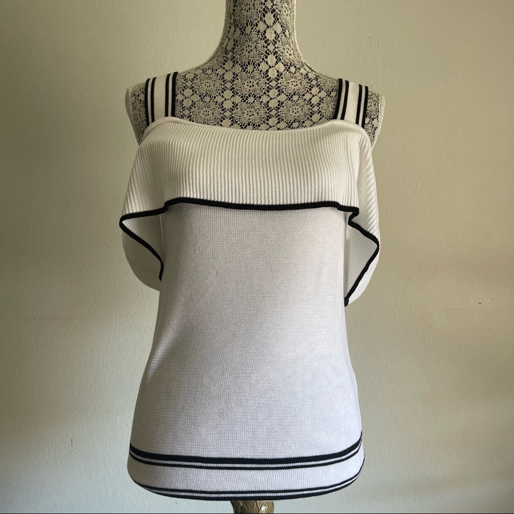 BANANA REPUBLIC~Top~Sleeveless~White w/ Black Trim~Sz.Small
